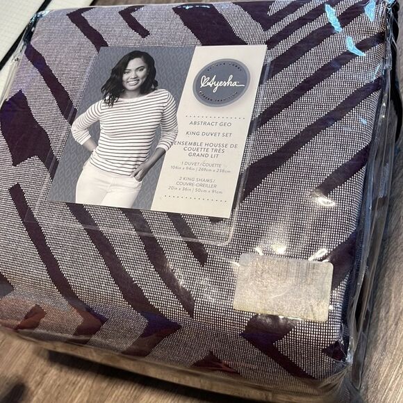 Ayesha Curry

Abstract Geo 3-Piece Duvet Cover Set - Picture 6 of 7